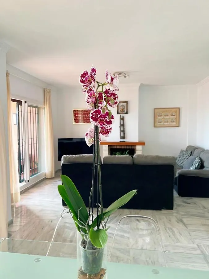 Sunny House At The Beach Infinity Pool Shared Benalmadena Holiday home
