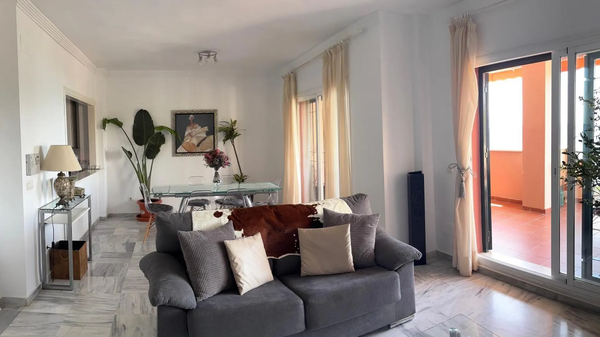 Sunny House At The Beach Infinity Pool Shared Benalmadena Holiday home